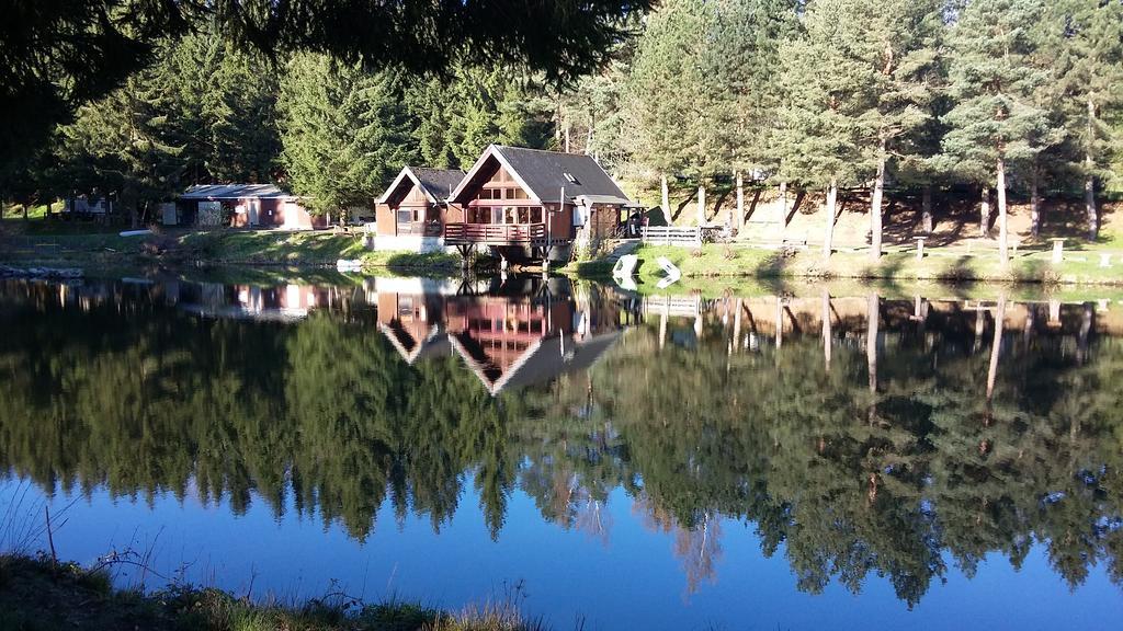 Camping De Flechat Hotell Orcival Eksteriør bilde