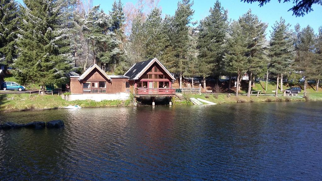 Camping De Flechat Hotell Orcival Eksteriør bilde
