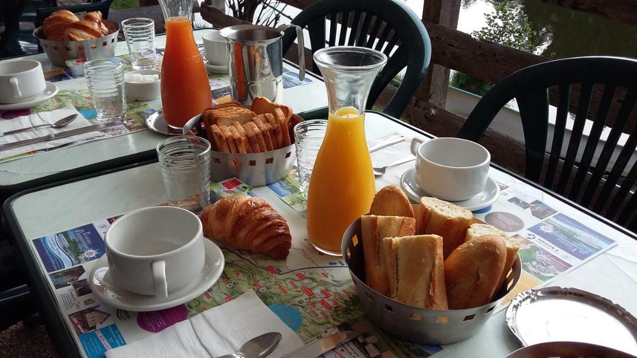 Camping De Flechat Hotell Orcival Eksteriør bilde