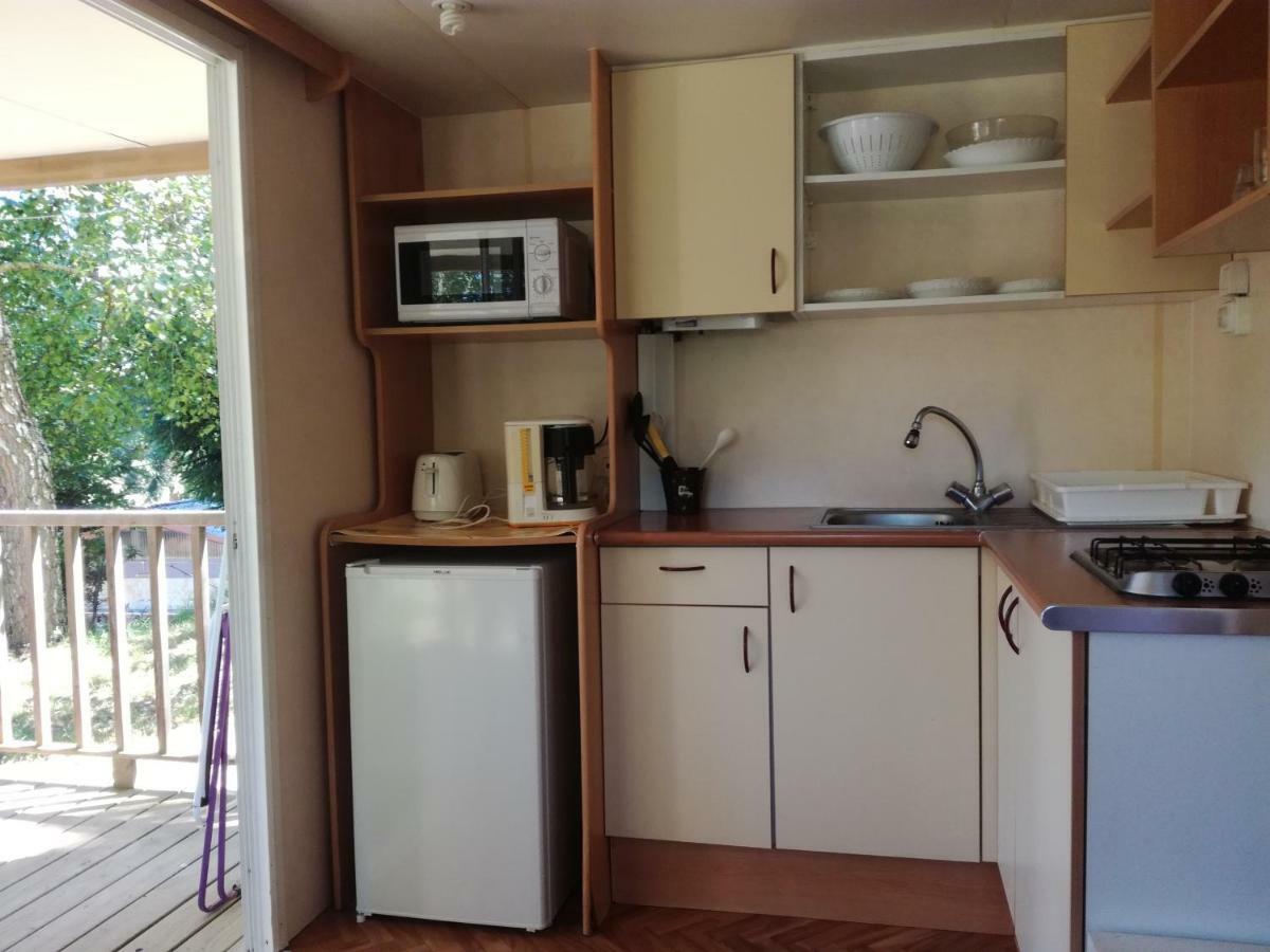 Camping De Flechat Hotell Orcival Eksteriør bilde