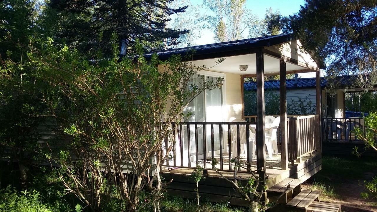 Camping De Flechat Hotell Orcival Eksteriør bilde