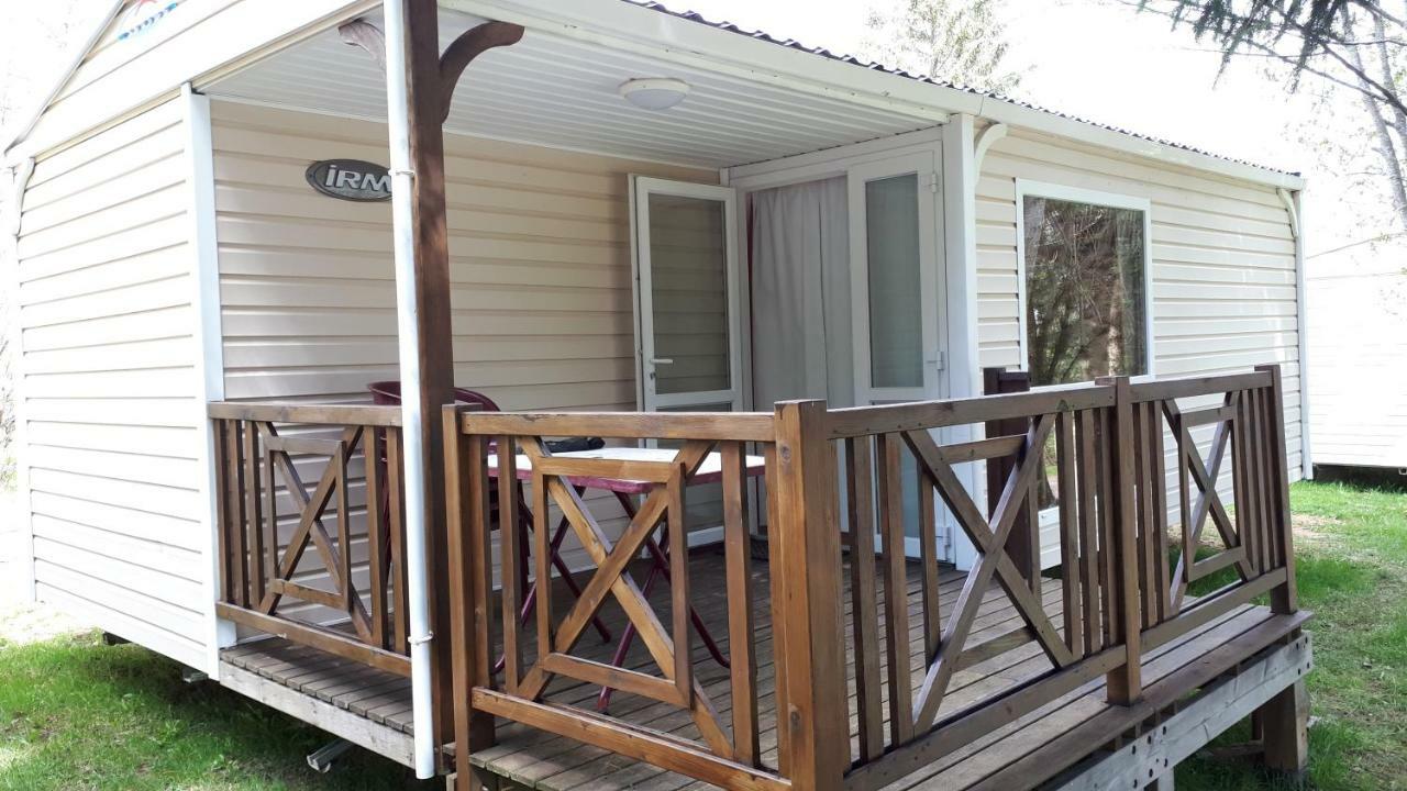 Camping De Flechat Hotell Orcival Eksteriør bilde